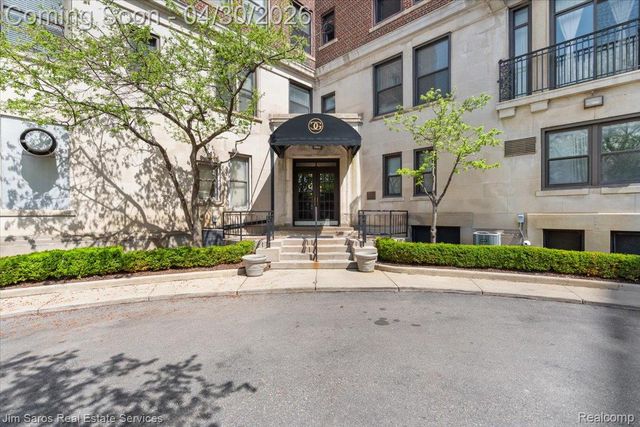 2900 E Jefferson Avenue C3, Detroit, MI 48207