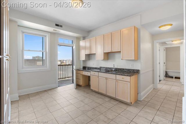 2900 E Jefferson Avenue C3, Detroit, MI 48207