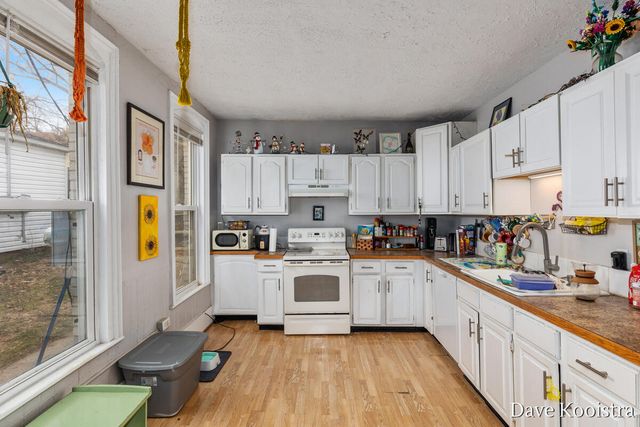 737 Clancy Avenue Ne, City Of Grand Rapids, MI 49503