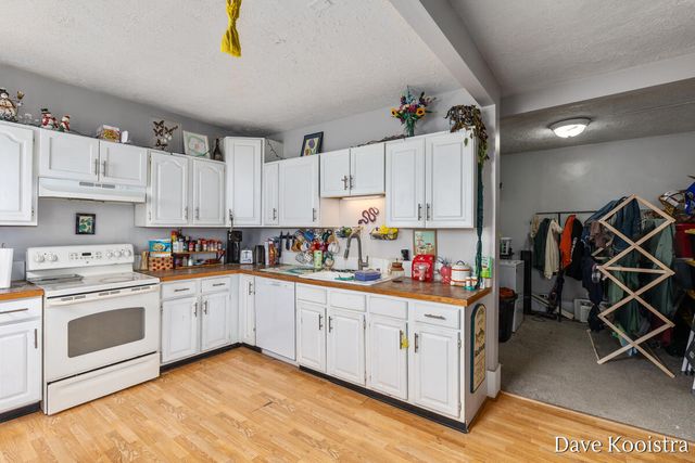 737 Clancy Avenue Ne, City Of Grand Rapids, MI 49503