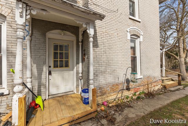 737 Clancy Avenue Ne, City Of Grand Rapids, MI 49503