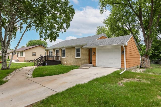 3268 W Birchwood AVENUE, Milwaukee, WI 53221