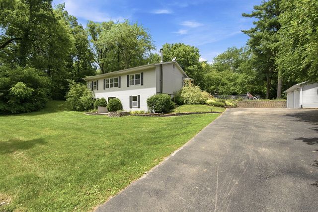 18923 43rd Avenue N, Port Byron, IL 61275