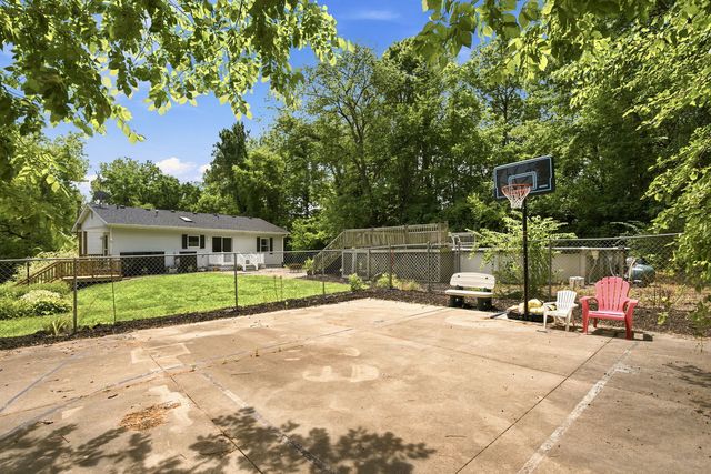 18923 43rd Avenue N, Port Byron, IL 61275