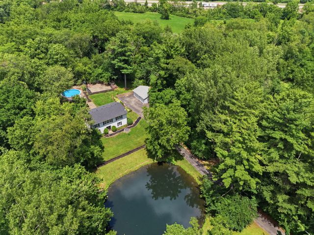 18923 43rd Avenue N, Port Byron, IL 61275