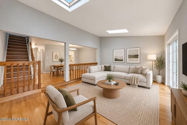 276 Longwood Drive, Manalapan, NJ 07726