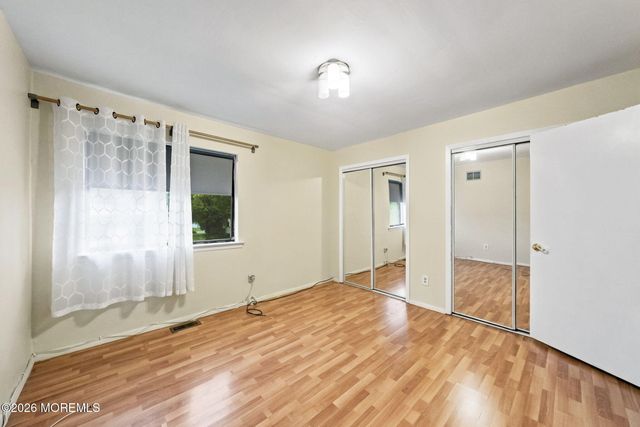 276 Longwood Drive, Manalapan, NJ 07726