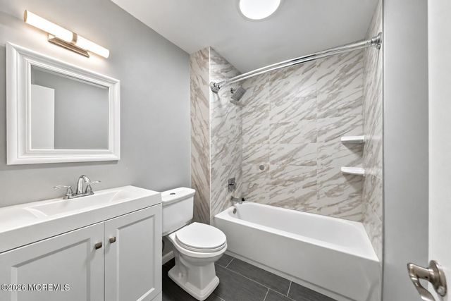 276 Longwood Drive, Manalapan, NJ 07726