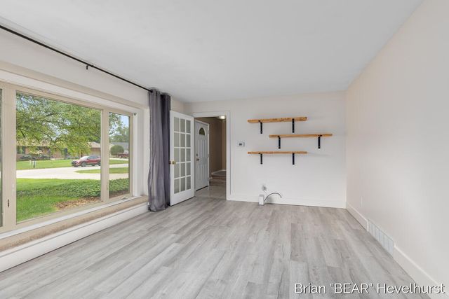 7520 Windgate Drive, Jenison, MI 49428