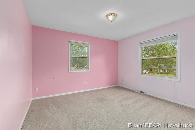 7520 Windgate Drive, Jenison, MI 49428