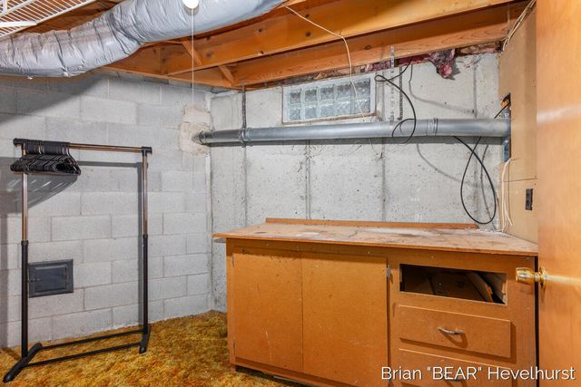 7520 Windgate Drive, Jenison, MI 49428