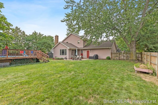 7520 Windgate Drive, Jenison, MI 49428