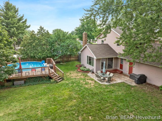 7520 Windgate Drive, Jenison, MI 49428