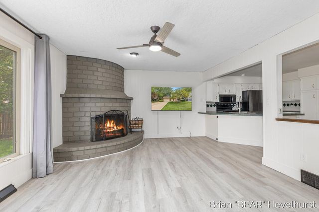 7520 Windgate Drive, Jenison, MI 49428