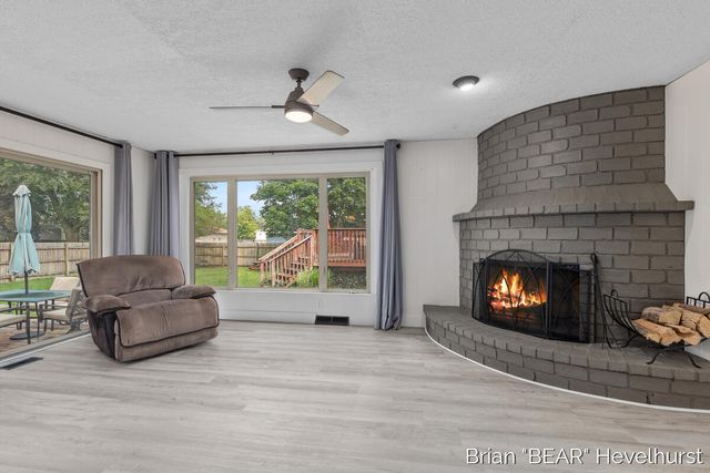 7520 Windgate Drive, Jenison, MI 49428