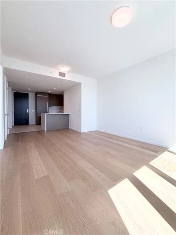 889 Francisco Street 2901, Los Angeles, CA 90017