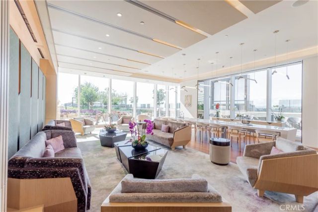 889 Francisco Street 2901, Los Angeles, CA 90017