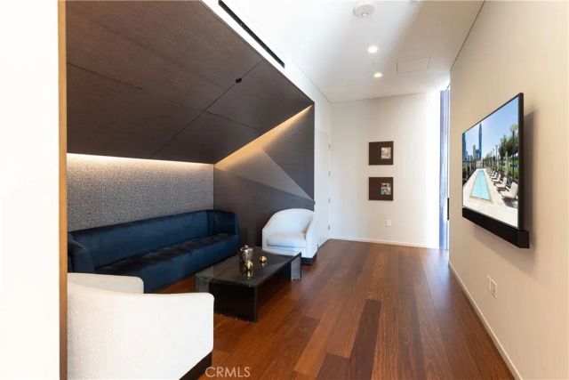 889 Francisco Street 2901, Los Angeles, CA 90017