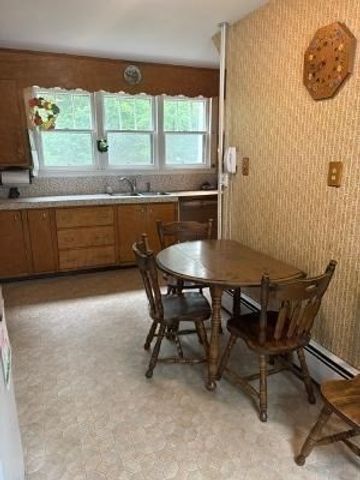 761 Grove Street, Worcester, MA 01605