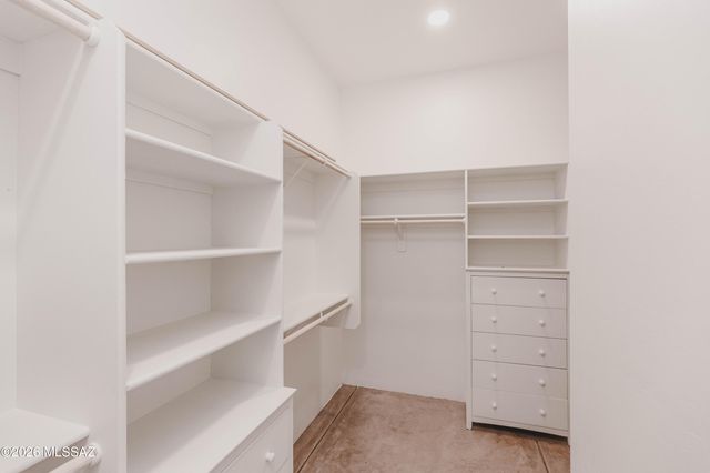 3240 N Bouchard Place, Tucson, AZ 85749