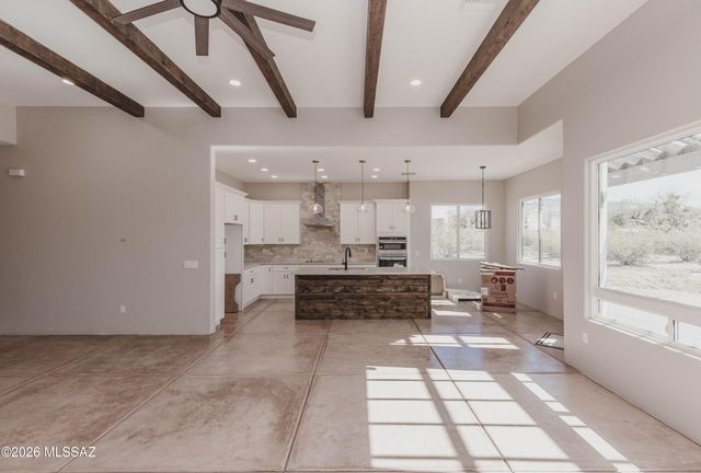 3240 N Bouchard Place, Tucson, AZ 85749