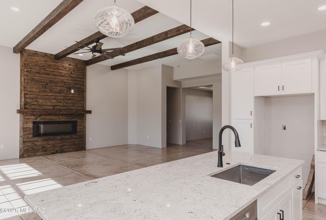 3240 N Bouchard Place, Tucson, AZ 85749