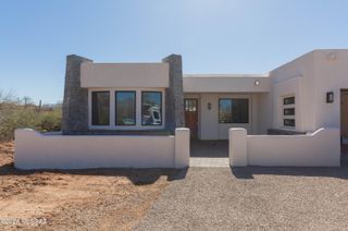 3240 N Bouchard Place, Tucson, AZ 85749