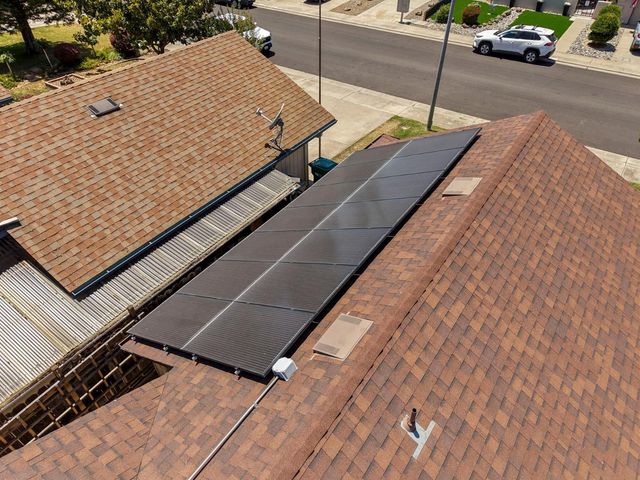 18966 Arrowhead Dr, Lockeford, CA 95237