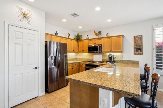 60920 Living Stone Drive, La Quinta, CA 92253