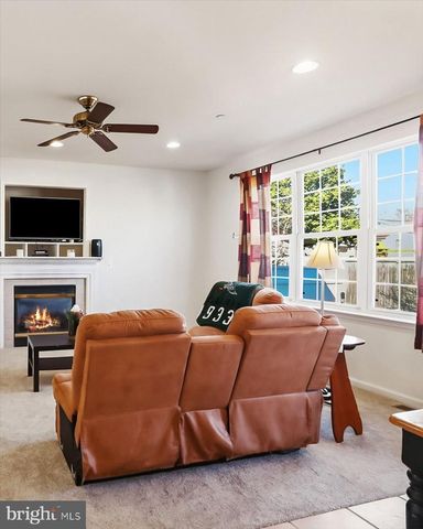 2431 GILBERT ST, Broomall, PA 19008