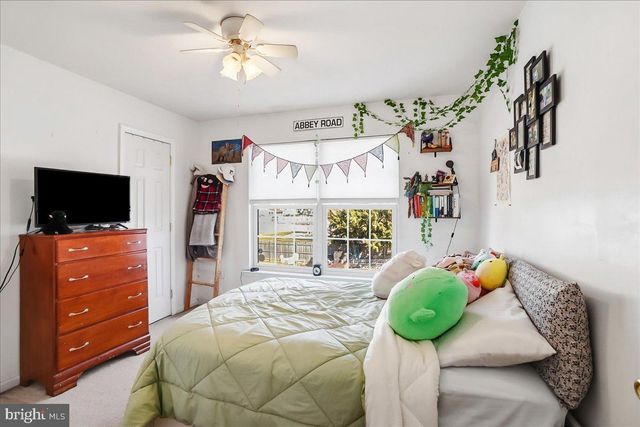 2431 GILBERT ST, Broomall, PA 19008