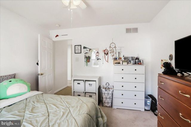 2431 GILBERT ST, Broomall, PA 19008