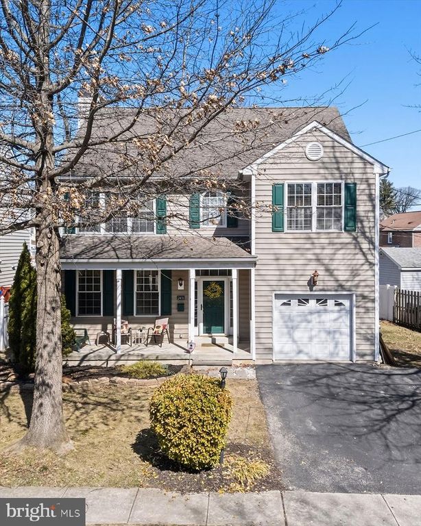 2431 GILBERT ST, Broomall, PA 19008