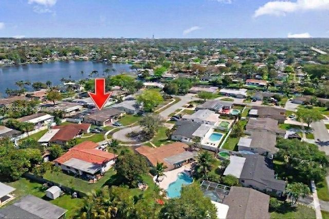 8721 NW 18th St, Pembroke Pines, FL 33024