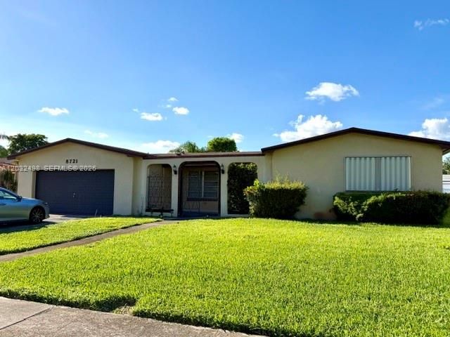 8721 NW 18th St, Pembroke Pines, FL 33024