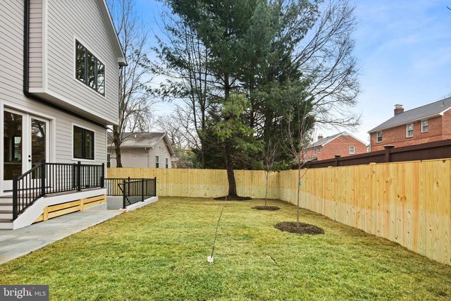 126 S HIGHLAND ST, Arlington, VA 22204