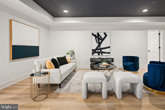 126 S HIGHLAND ST, Arlington, VA 22204