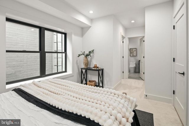 126 S HIGHLAND ST, Arlington, VA 22204