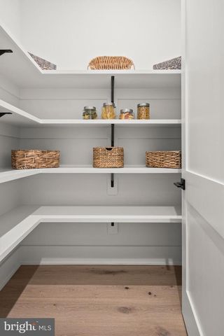 126 S HIGHLAND ST, Arlington, VA 22204