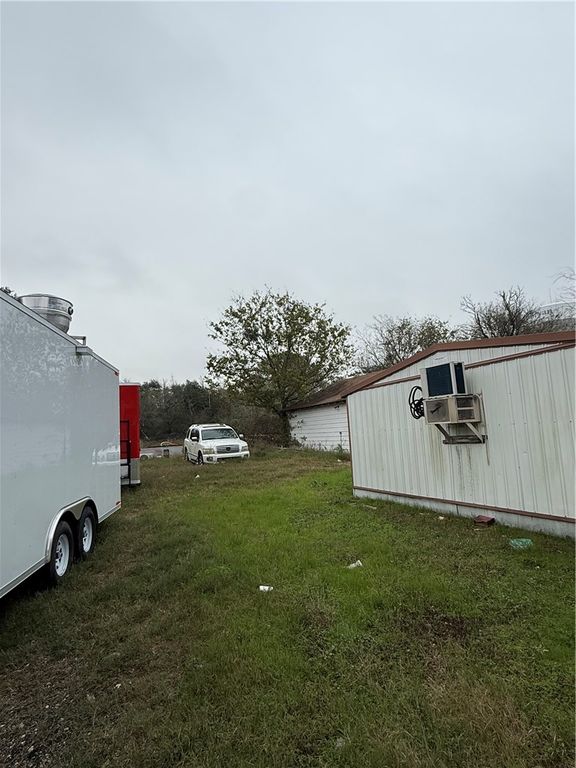 4909 North Texas Avenue, Bryan, TX 77803 — photo 2