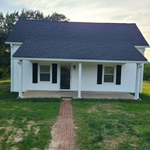 4936 Rock House Rd, Portland, TN 37148