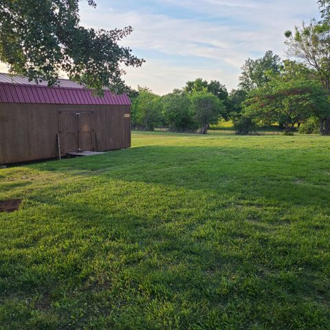 4936 Rock House Rd, Portland, TN 37148