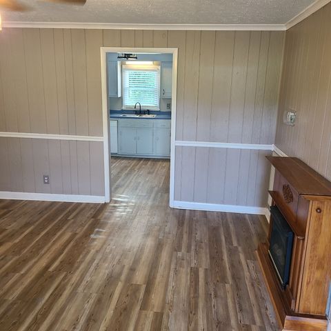 4936 Rock House Rd, Portland, TN 37148