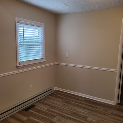 4936 Rock House Rd, Portland, TN 37148