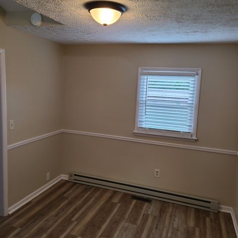 4936 Rock House Rd, Portland, TN 37148