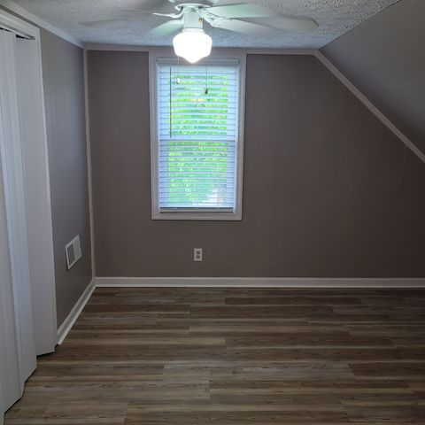 4936 Rock House Rd, Portland, TN 37148