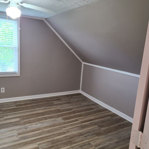 4936 Rock House Rd, Portland, TN 37148
