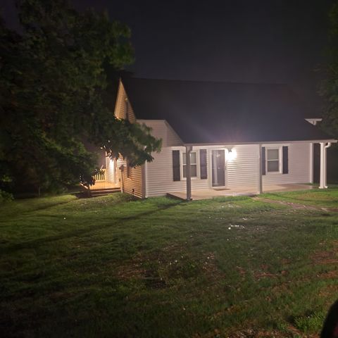4936 Rock House Rd, Portland, TN 37148