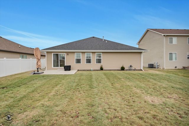 6092 Stone Mill Drive, Bourbonnais, IL 60914