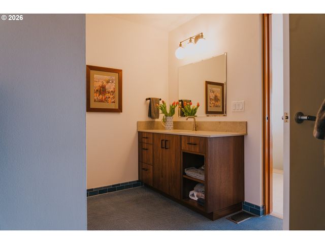 416 Nw 13TH Ave 411, Portland, OR 97209